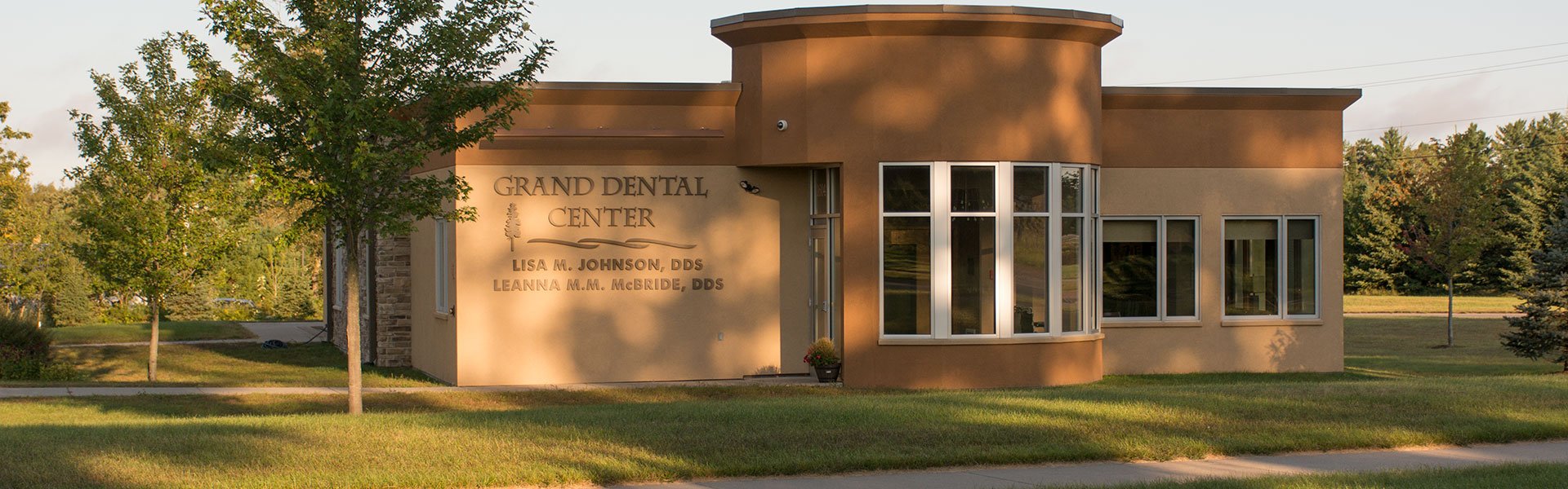 Grand Dental Center Office 